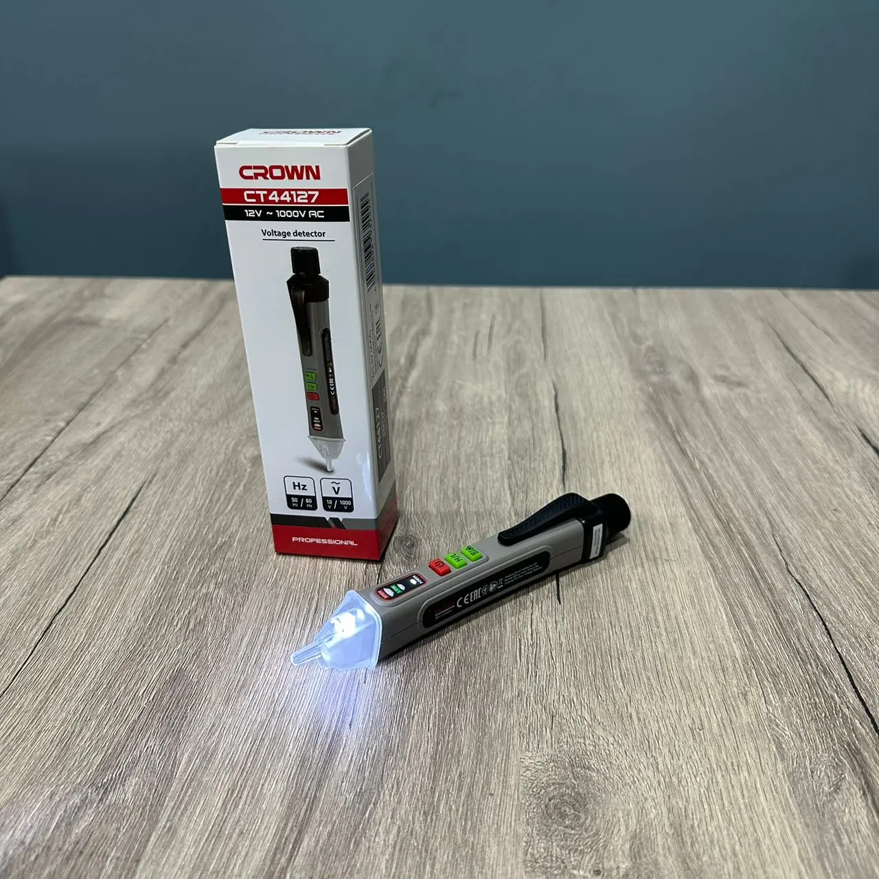 DETECTEUR VOLTAGE ET TENSION CROWN 12V-1000V AC CROWN CT44127 SANS FIL